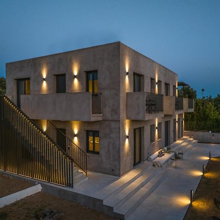 Topos Suites Lászi Kültér fotó