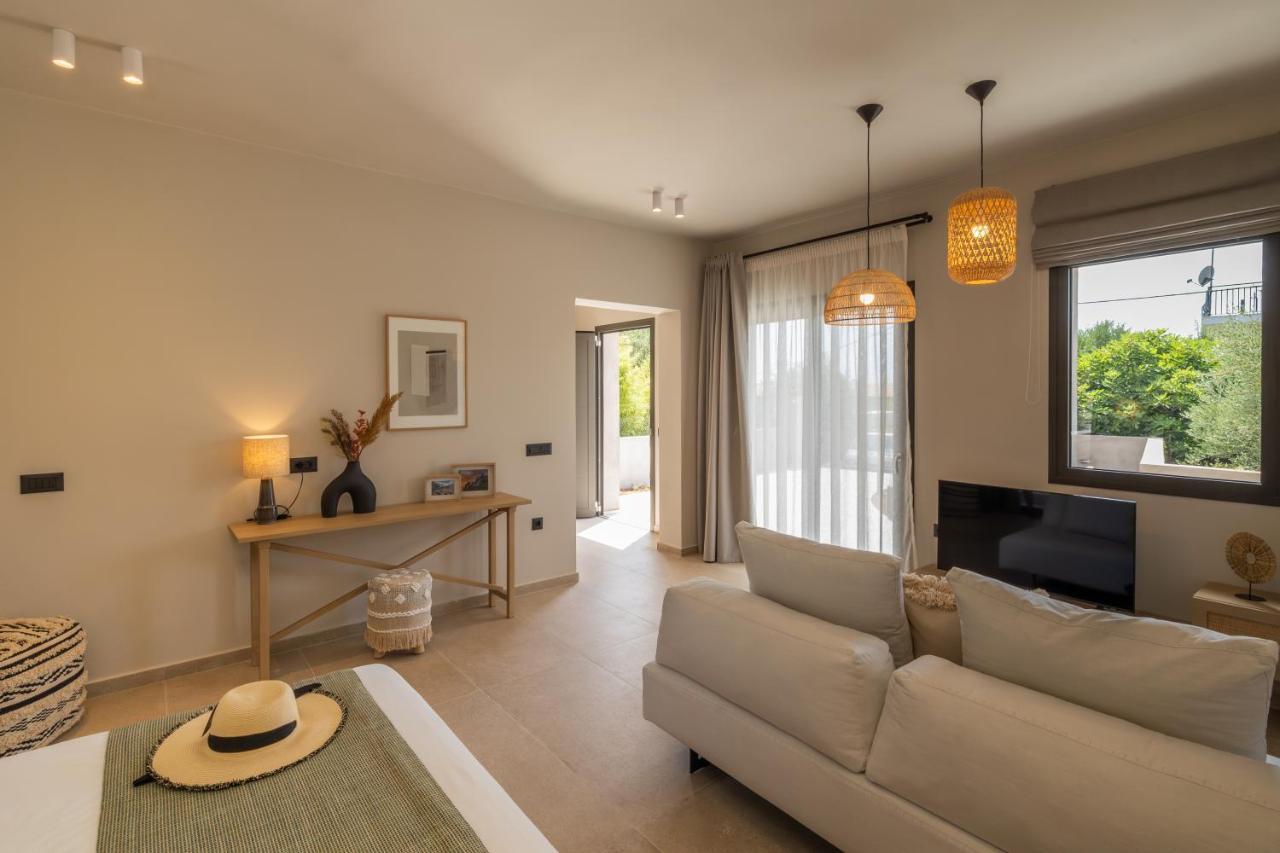 Topos Suites Lászi Kültér fotó