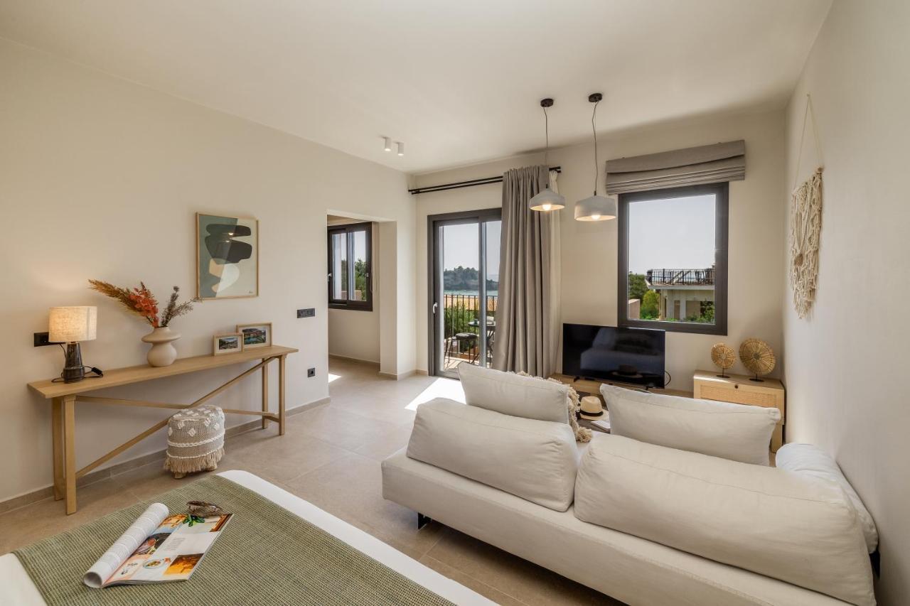 Topos Suites Lászi Kültér fotó